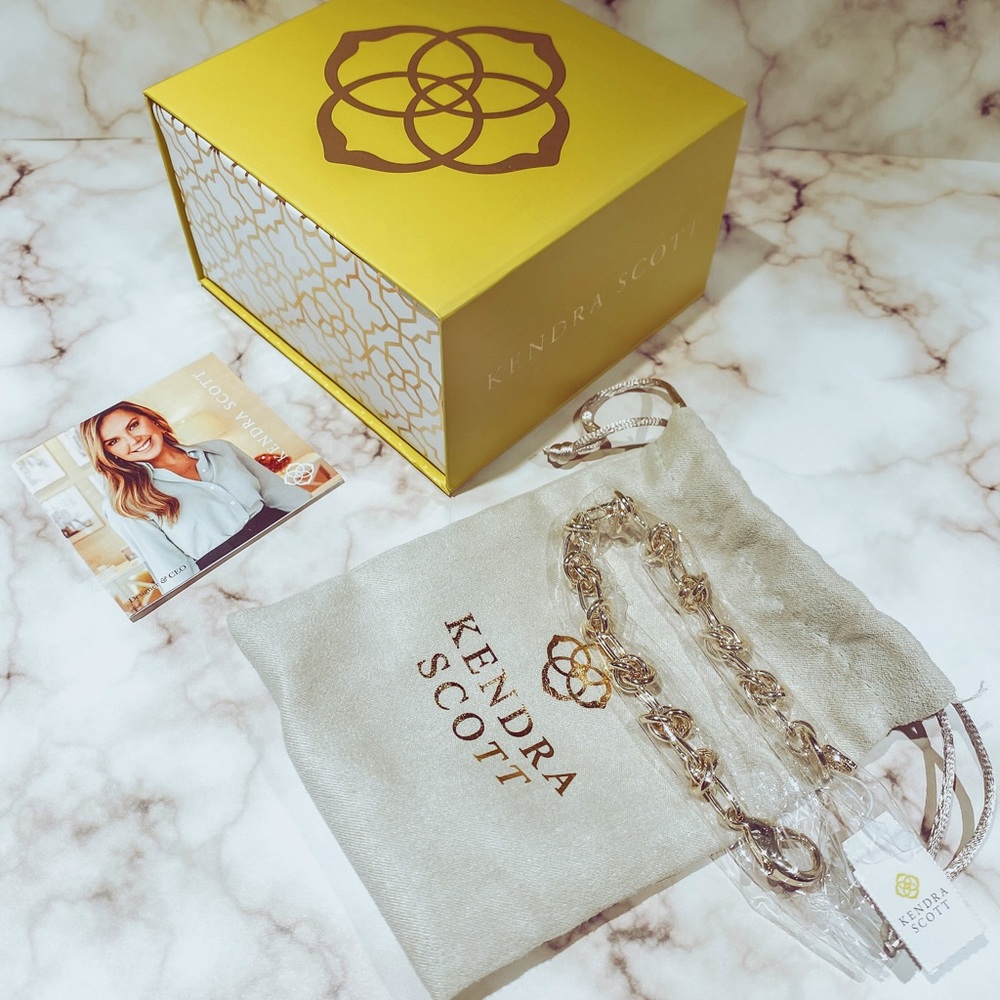 Presleigh Link Bracelet In Silver